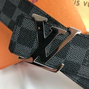 LV men’s belt